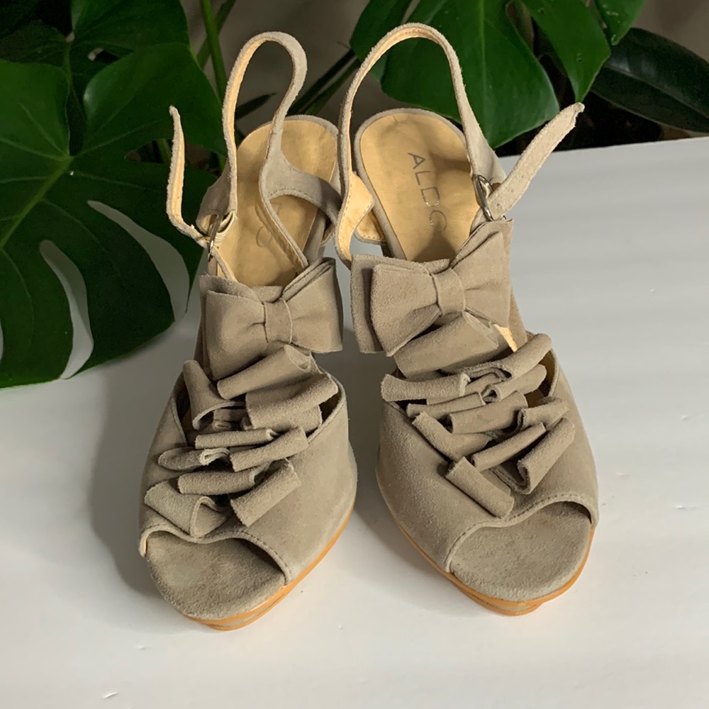 Aldo suede heels